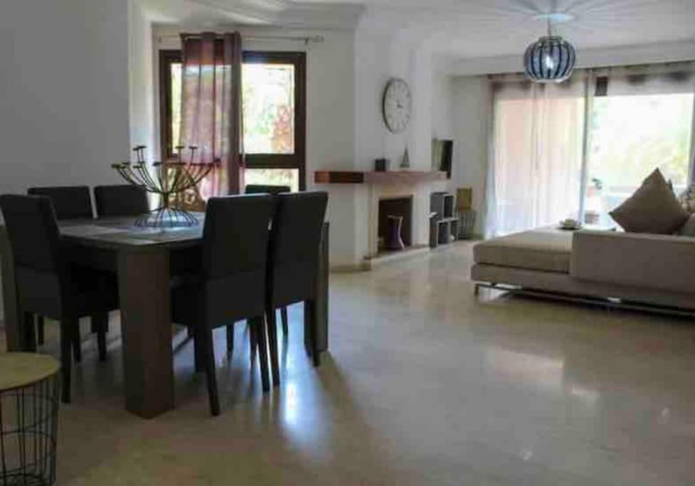 Appartement Magnifique Rez De Jardin A Agdal